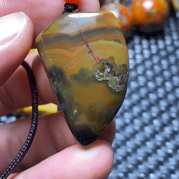 玛瑙/玉髓颈饰未镶嵌