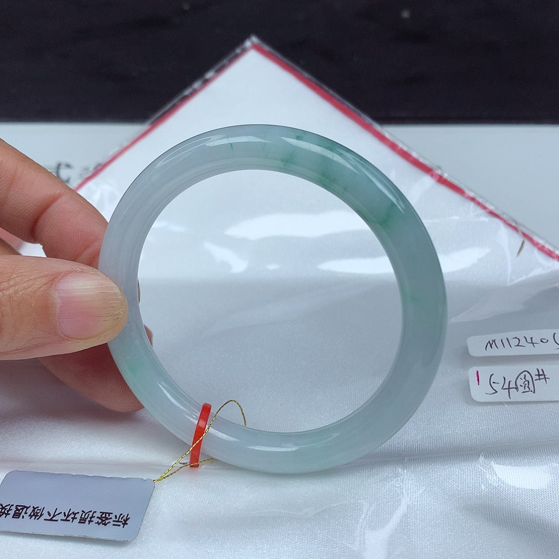 翡翠手镯未镶嵌54圈2405