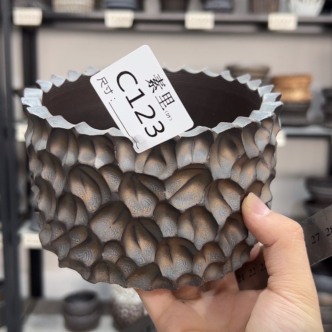 景德镇手工素里内口12.5高9瑕疵