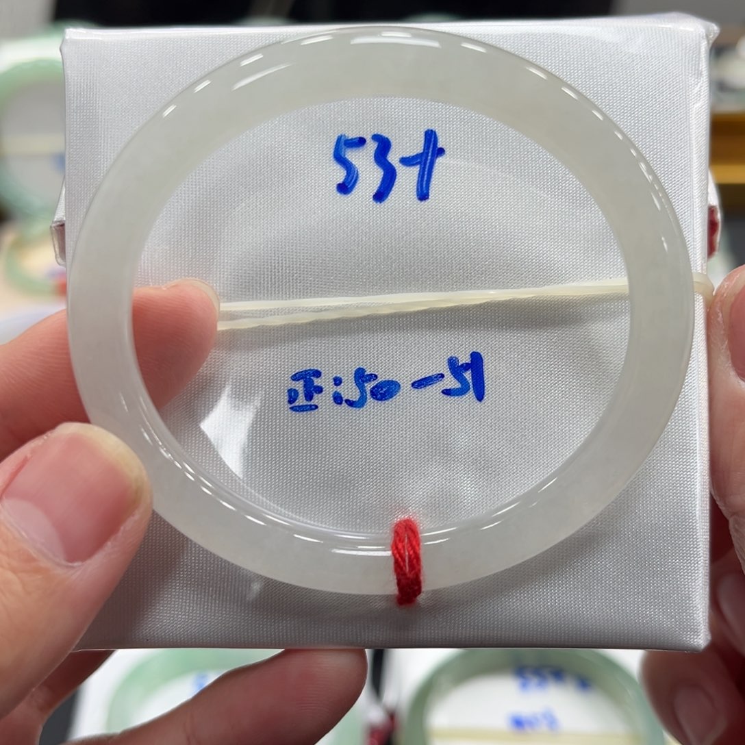 未镶嵌手镯翡翠我