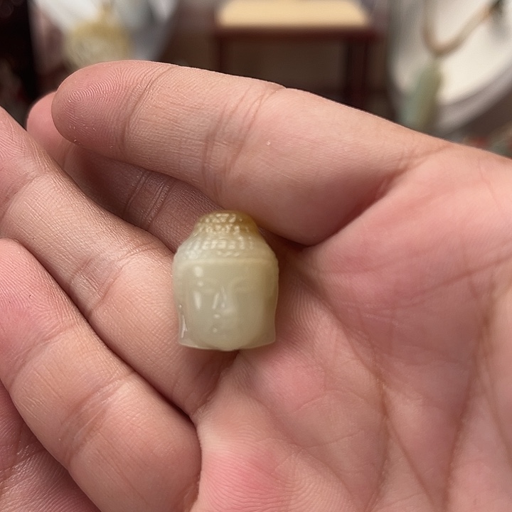 颈饰未镶嵌和田玉佛头吊坠