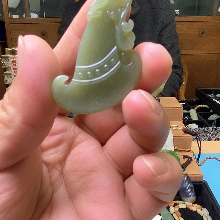 和田玉（糖玉）吊坠(赠链)未镶嵌