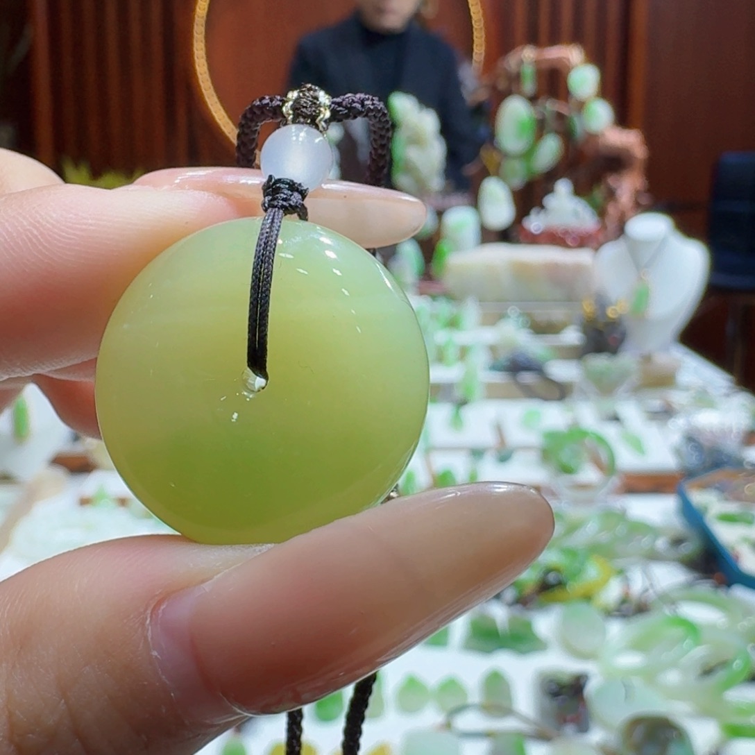 和田玉黄口带翠平安扣未镶嵌