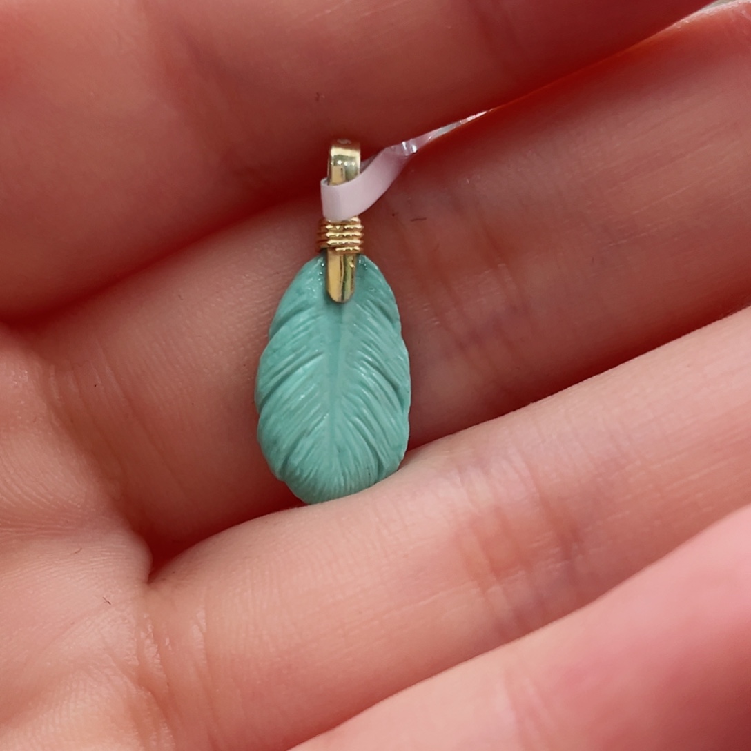 绿松石颈饰未镶嵌