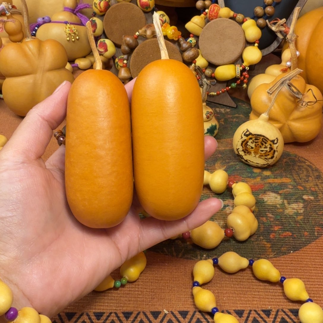 汐***屿葫芦葫芦两个香肠