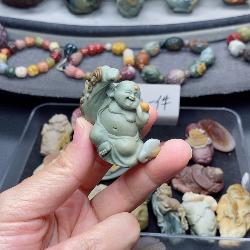 【闪购商品】定制石英质玉吊坠未镶嵌