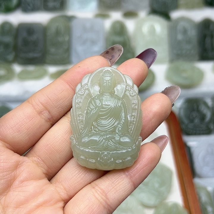 和田玉颈饰未镶嵌不**水