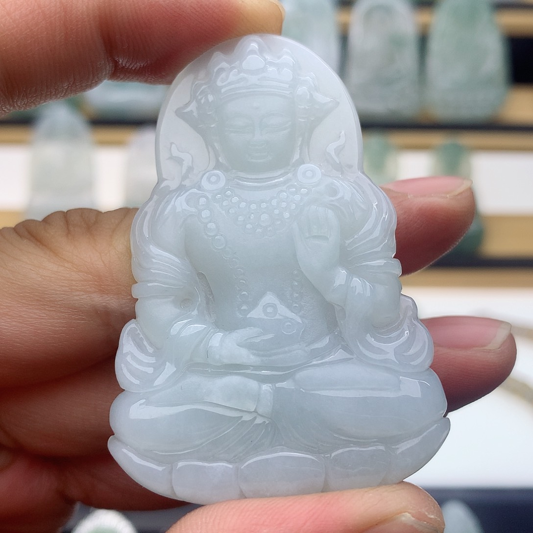 翡翠未镶嵌颈饰度母观音