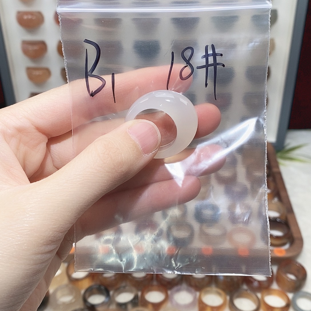 玛瑙/玉髓未镶嵌戒指港18码不退换