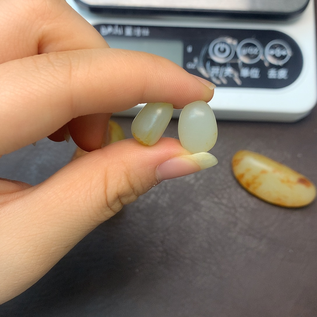 和田玉（糖玉）未镶嵌挂件