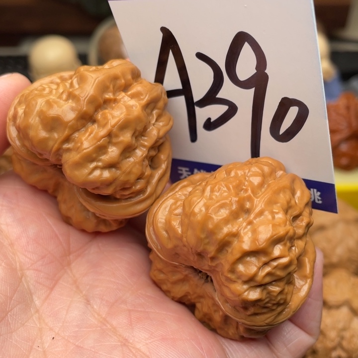 把件桃核蛤蟆头38