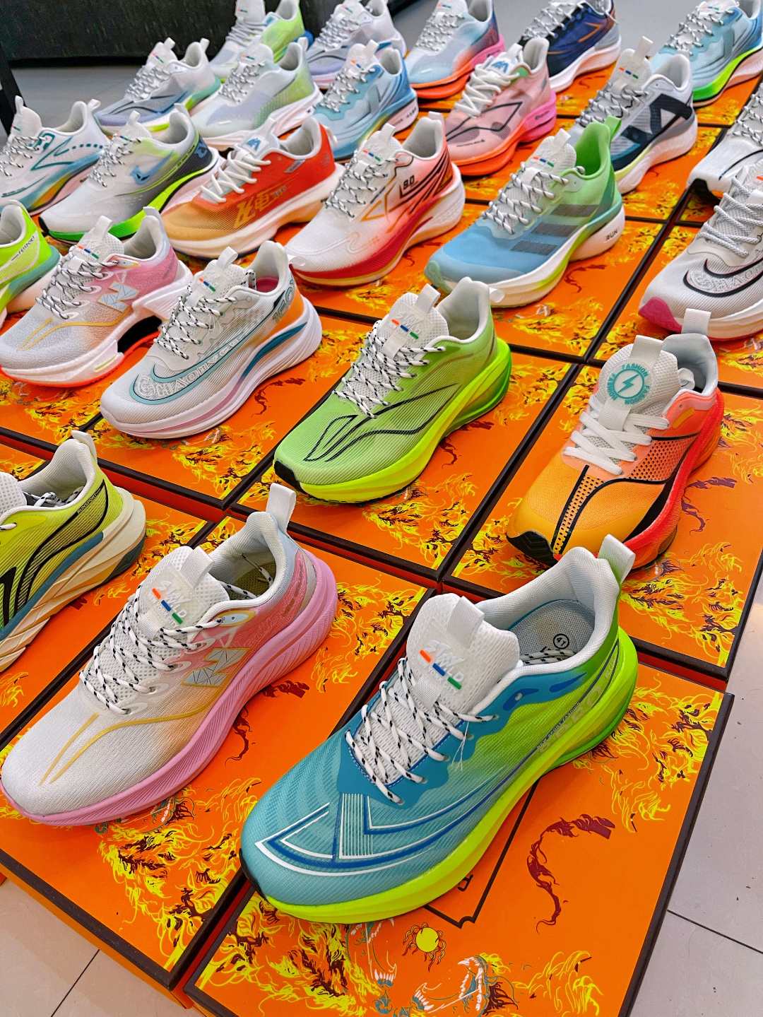 001-200真爆秋冬透气跑步鞋减震专业运动鞋夏季缓震网面冰丝舒适