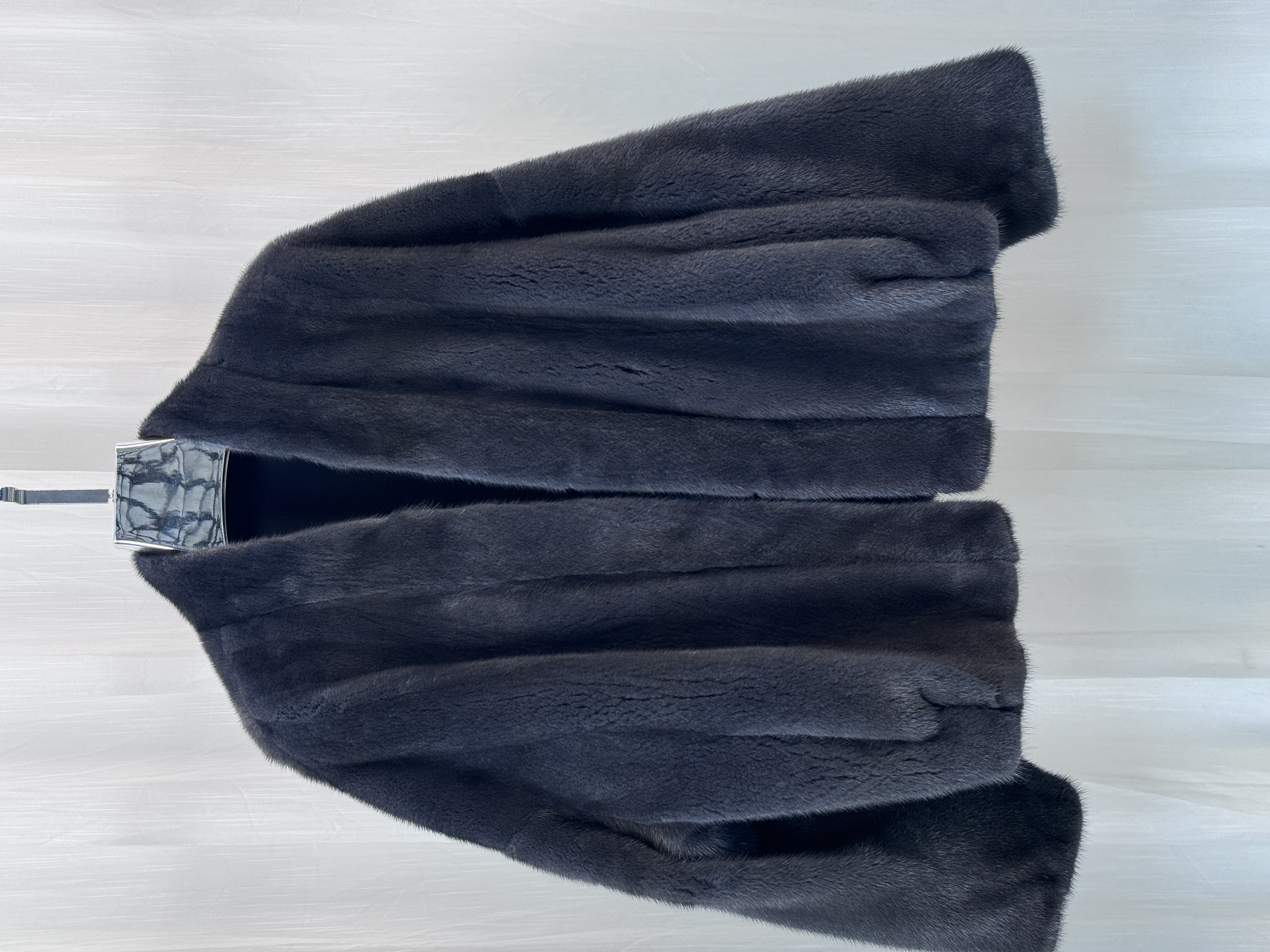 2025新款进口天鹅绒貂皮大衣整貂年轻V领水貂皮草外套