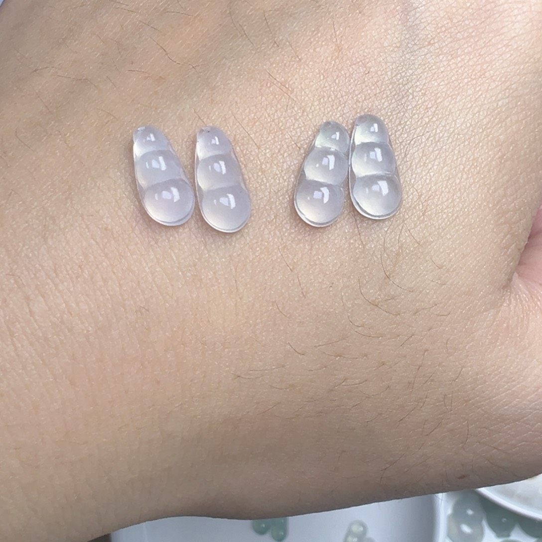 是***姐翡翠散珠豆子俩对 买断不退不换