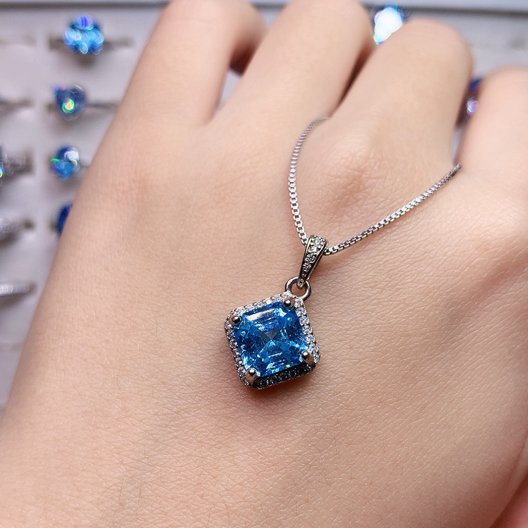 海蓝宝石颈饰银S925镶嵌