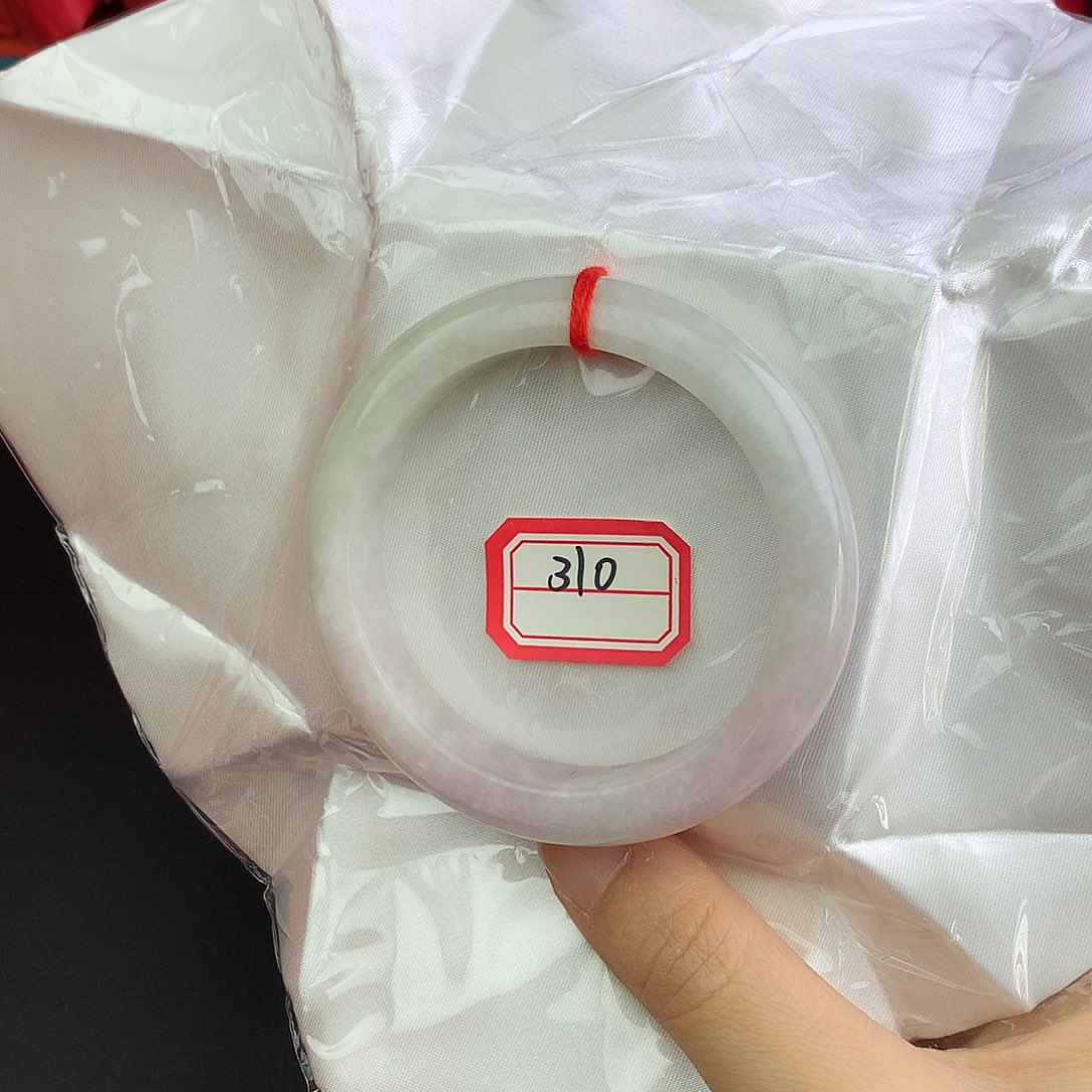 s***续翡翠未镶嵌手镯310