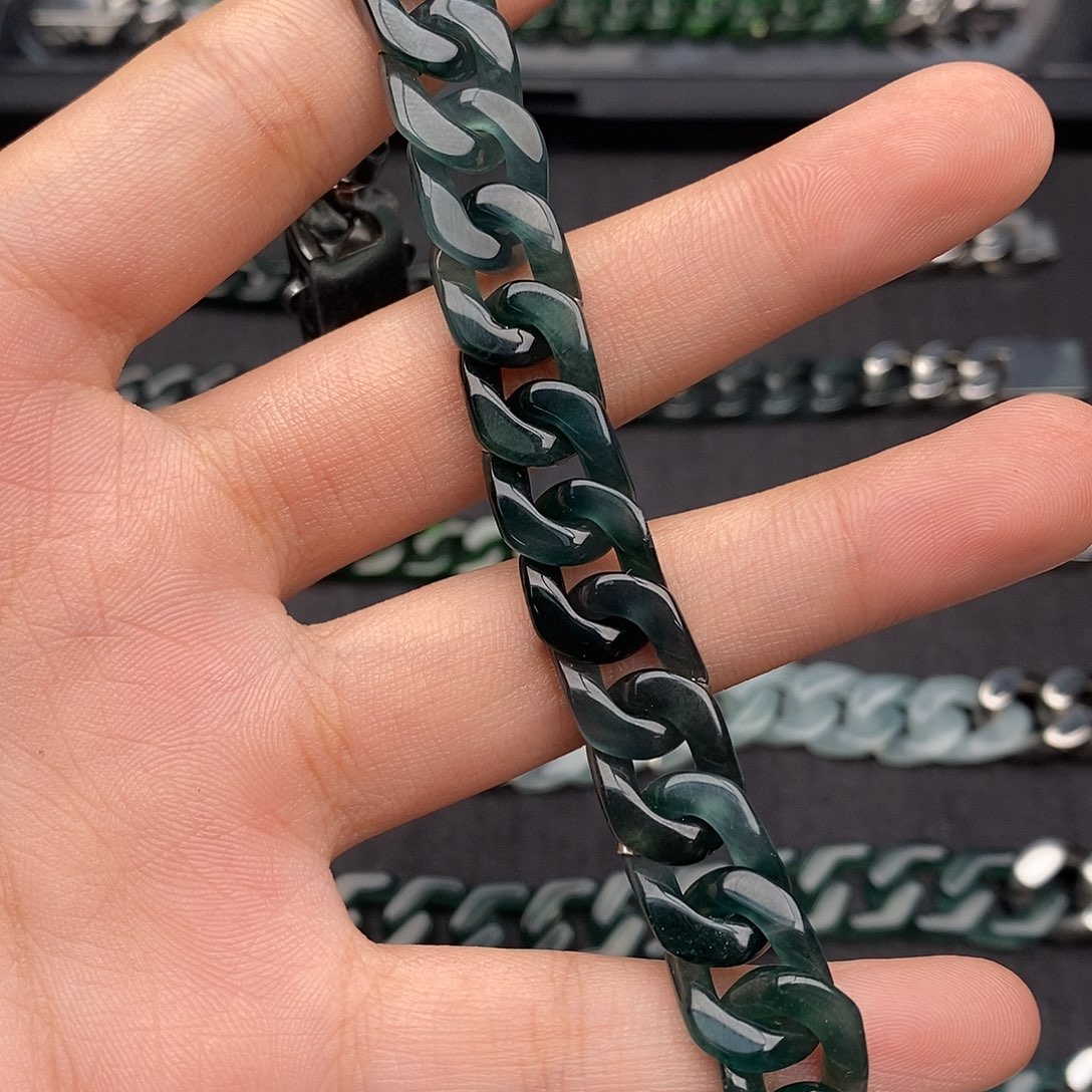 杜***木翡翠未镶嵌手链翡翠