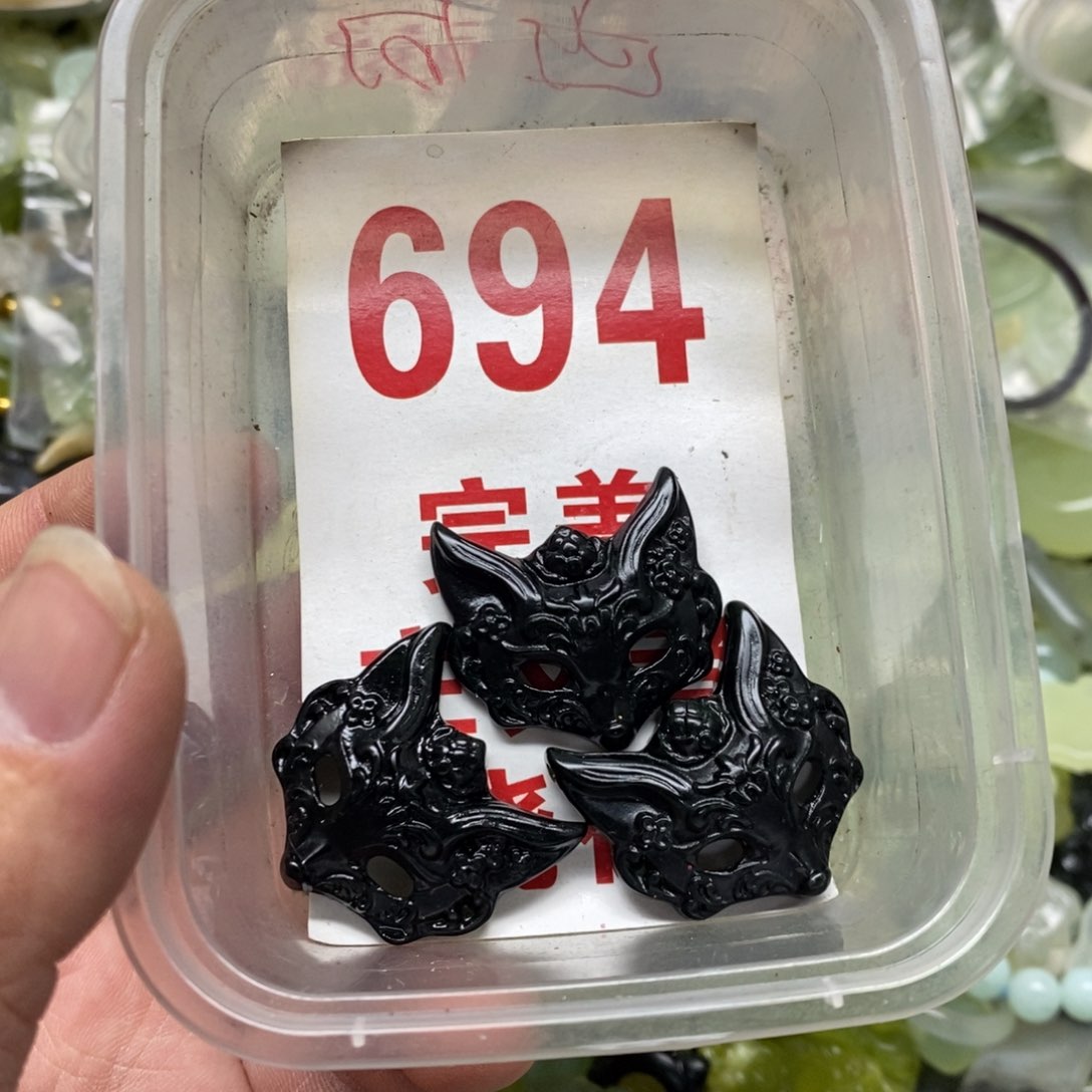 蛇纹石玉吊坠足银镀金镶嵌