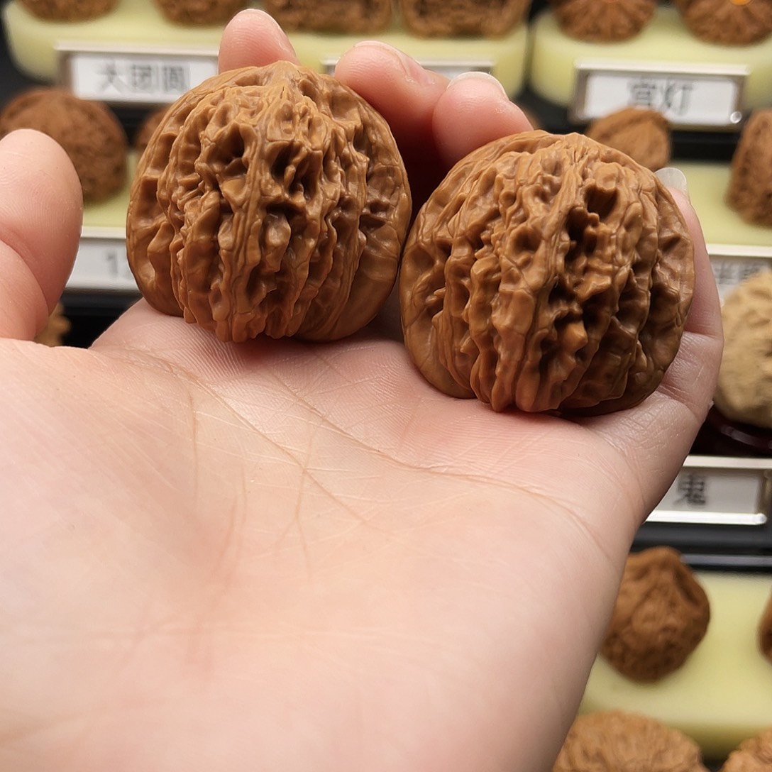 文玩核桃把件四座楼39全品377