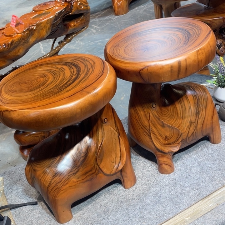 半***醉香樟木实木大象凳两个