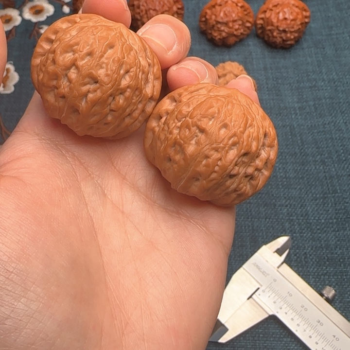 文玩核桃把件铁锤38.5