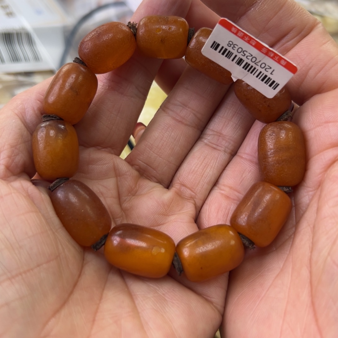 琥珀珠宝奇石未镶嵌