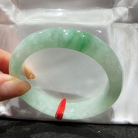 翡翠未镶嵌手镯天然翡翠