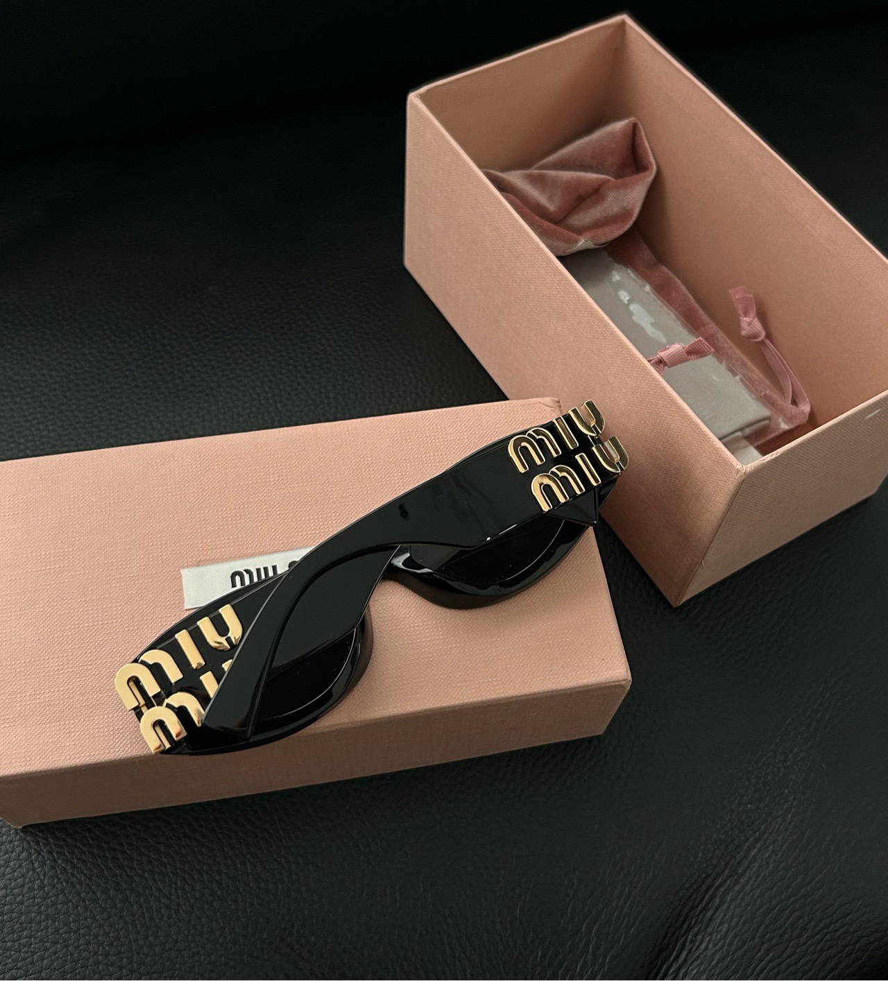 全新未使用 MIU MIU/缪缪 猫眼墨镜全新全套
