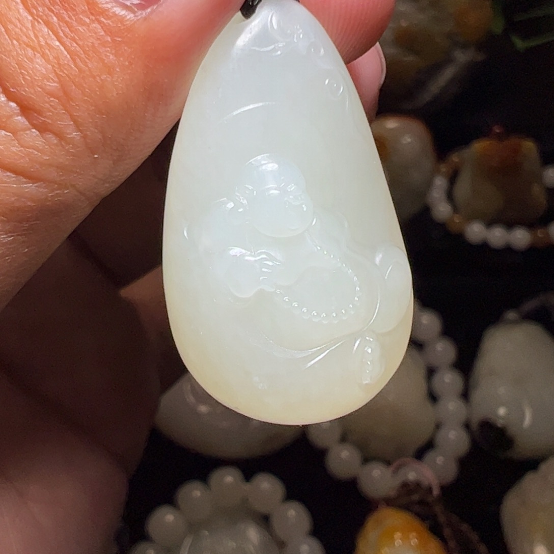 和田玉颈饰未镶嵌