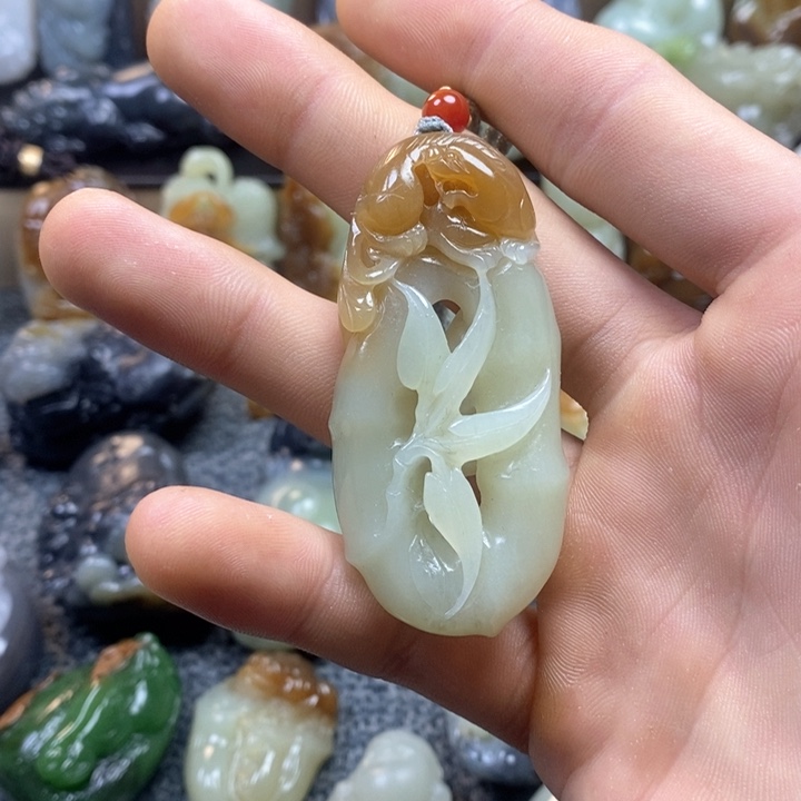 和田玉（糖玉）挂件未镶嵌