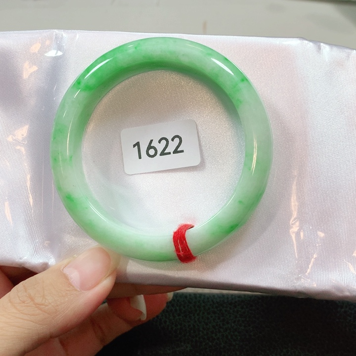 翡翠手镯未镶嵌天然翡翠手镯52.2