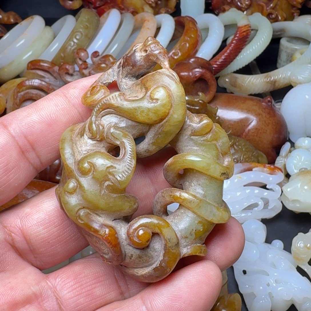 和田玉未镶嵌挂件