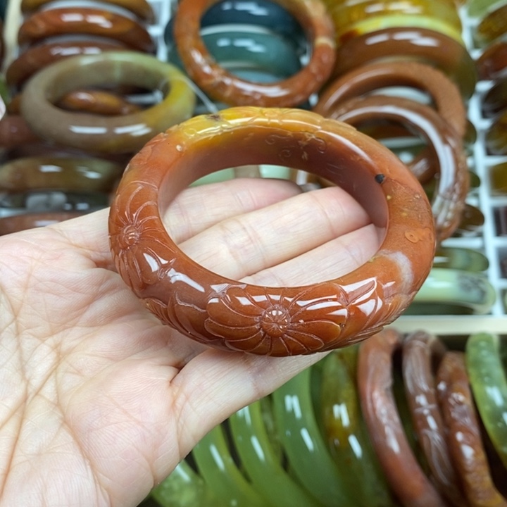 蛇纹石玉手镯未镶嵌53