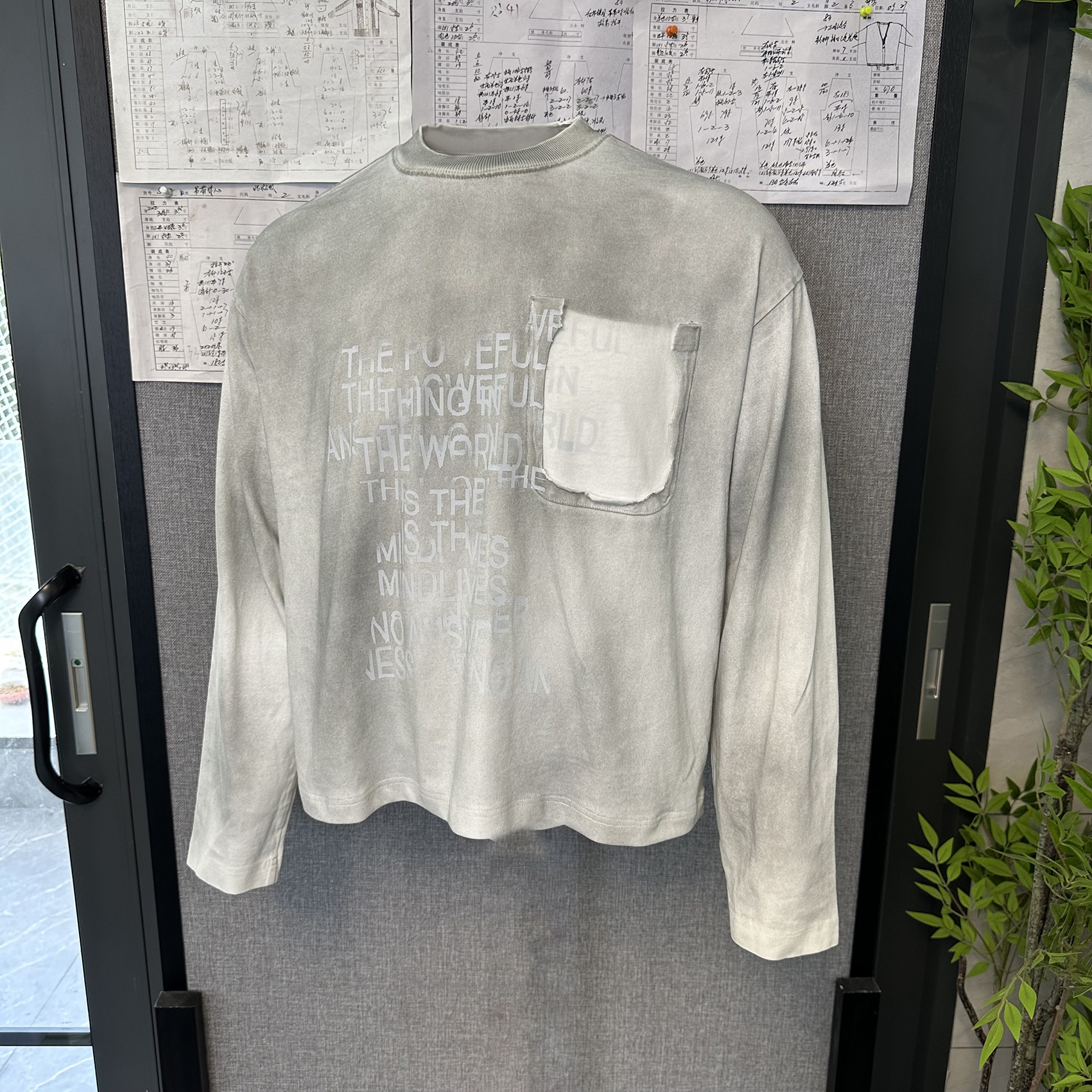水洗泥染做旧破坏长袖T打底脏脏渐变短宽boxy上衣圆领325g卫衣