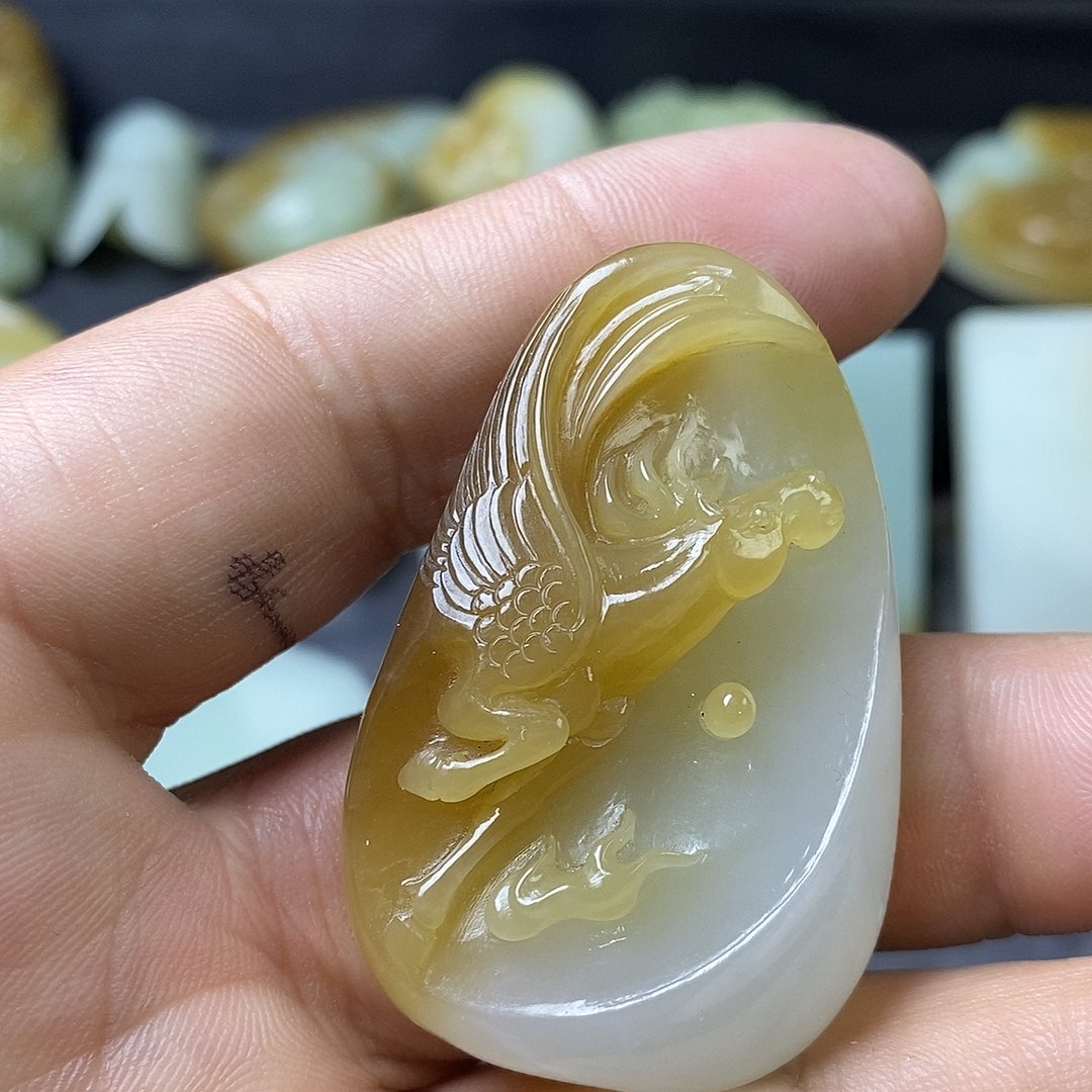 和田玉未镶嵌吊坠(不含链)