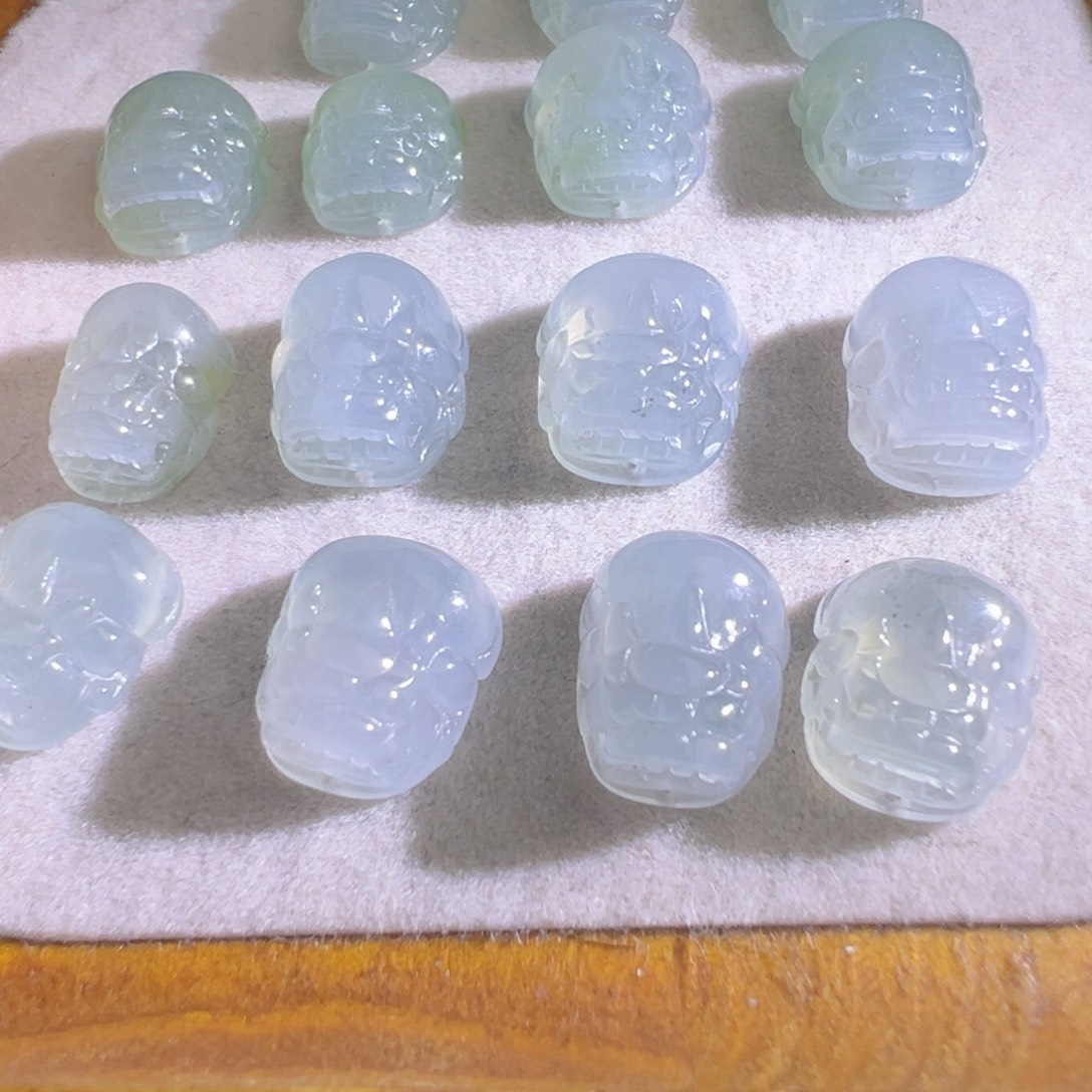 翡翠散珠精工貔貅