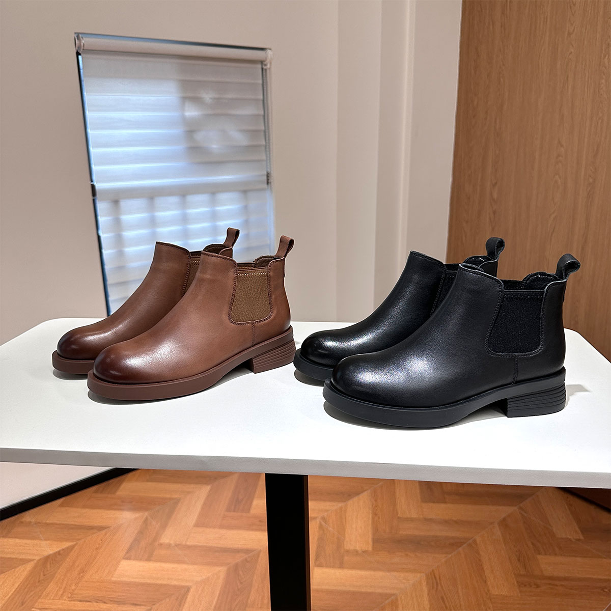 【静静老板娘】厚款切尔西靴黑色皮靴靴子冬季黑色粗跟中跟45008