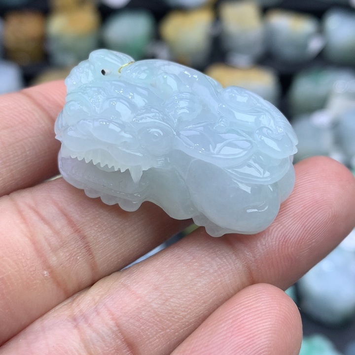 翡翠颈饰未镶嵌天然缅甸A货翡翠貔貅吊坠