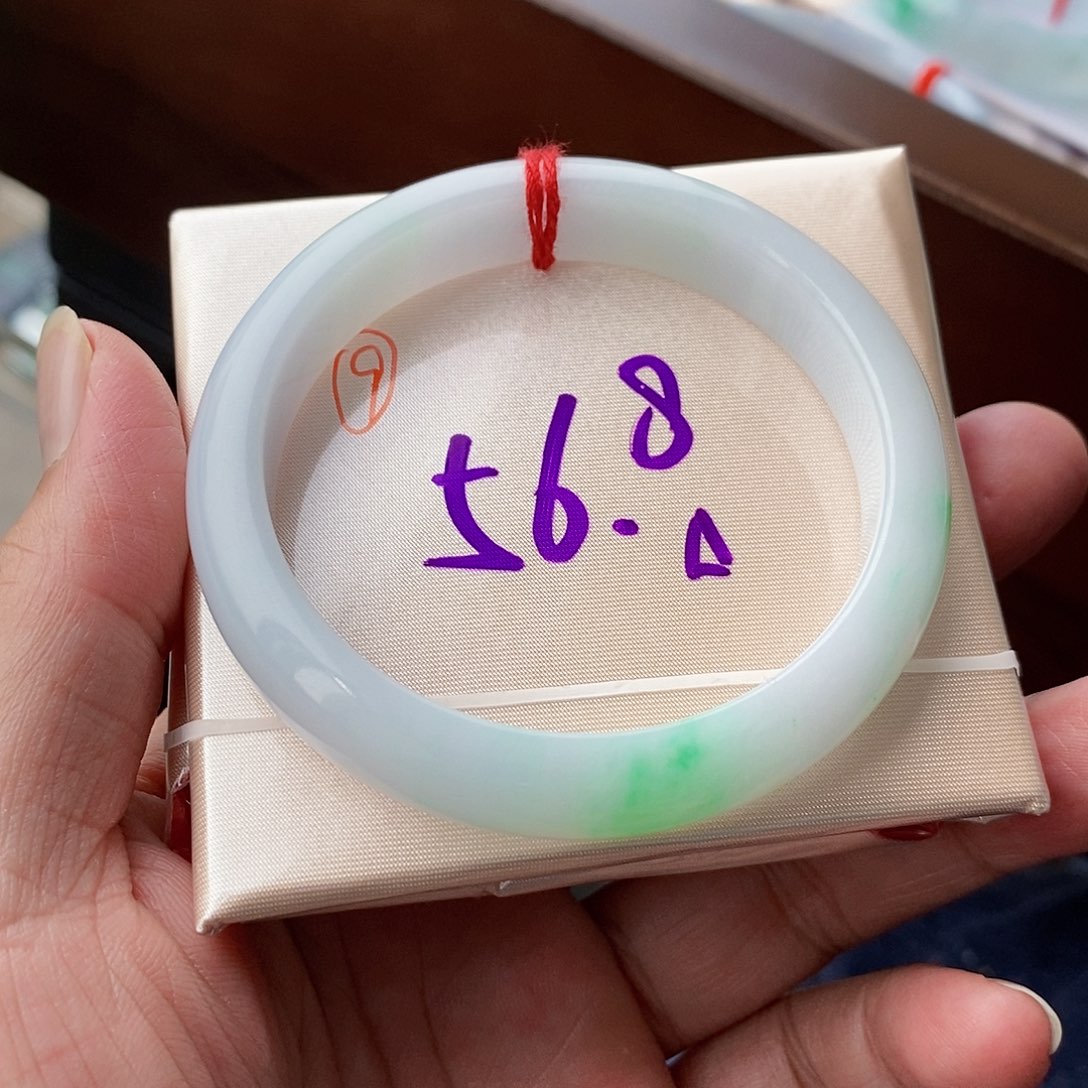 翡翠未镶嵌手镯9号链接