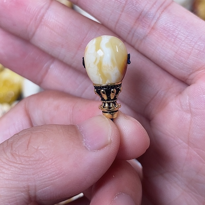 琥珀未镶嵌珠宝奇石我