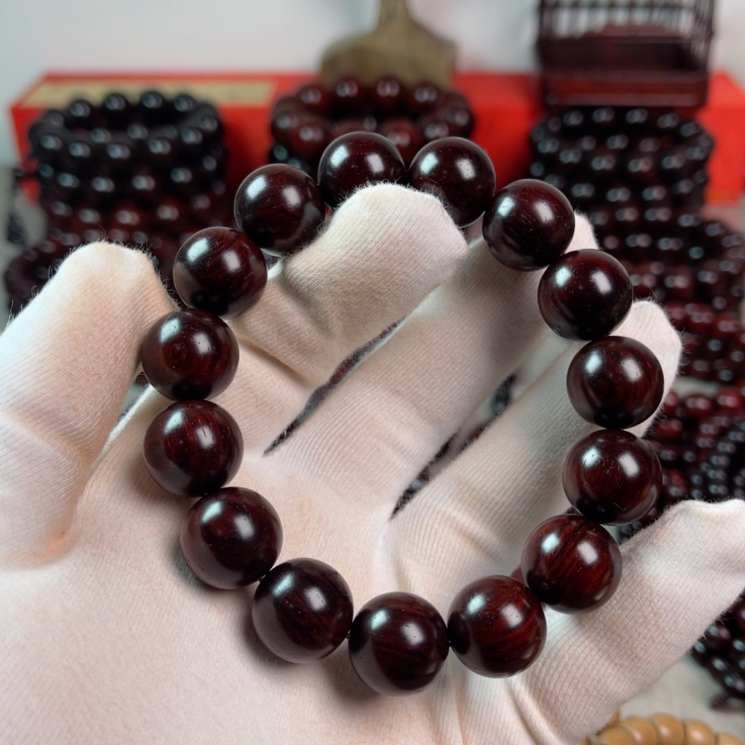 小叶紫檀手串/手链1.5高油密带星