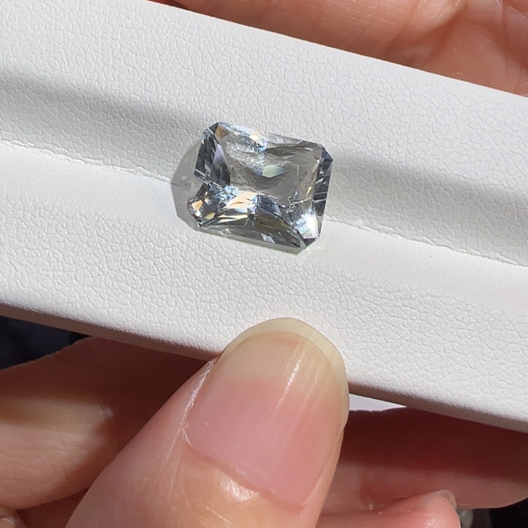 绿柱石裸石白海蓝4.2ct