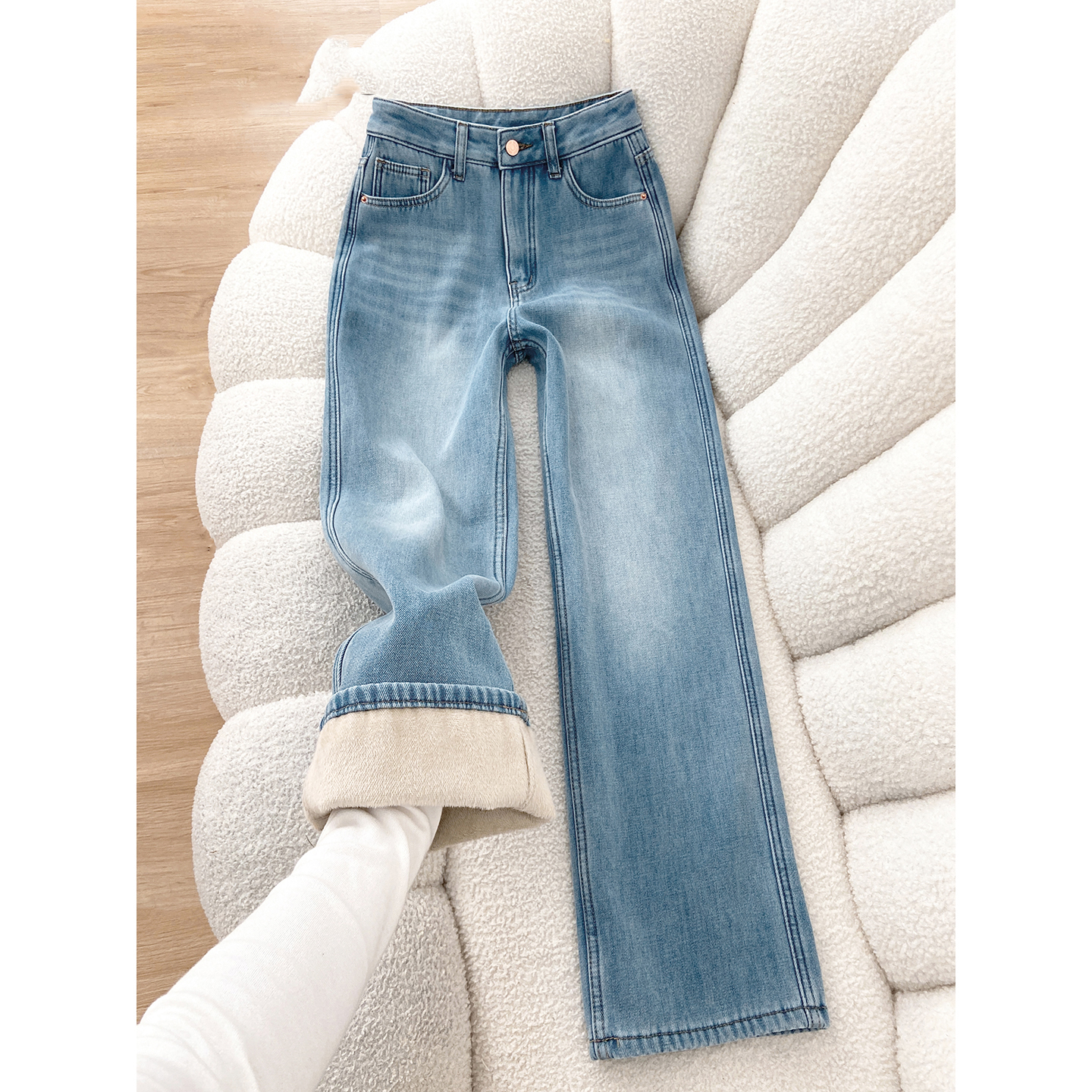 浅色加绒加厚阔腿牛仔裤女2025新款秋冬高腰窄版修身显瘦直筒裤子