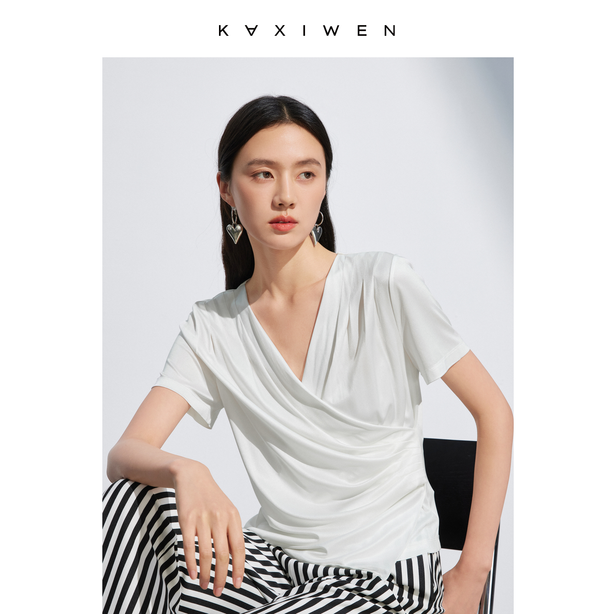 【昕怡粉丝专享】法式慵懒气质V领T恤显瘦休闲上衣X04BTS2106