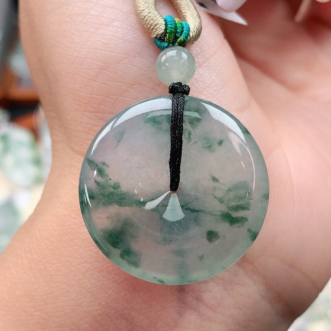 颈饰未镶嵌翡翠扣