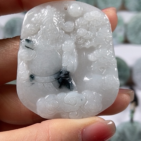 翡翠颈饰未镶嵌财神爷福利