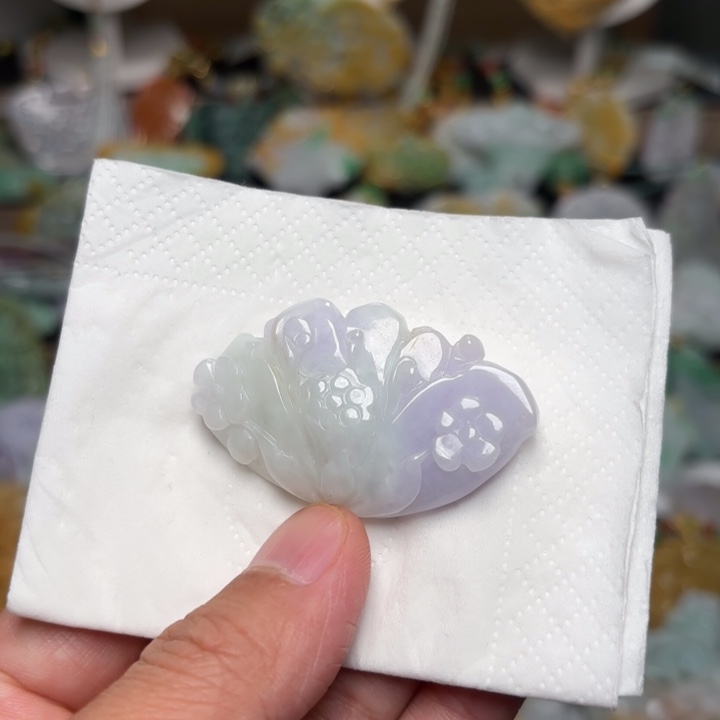 翡翠颈饰未镶嵌吊坠