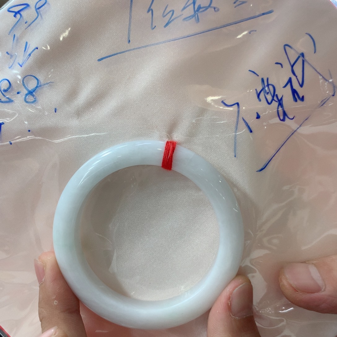 c***y未镶嵌手镯翡翠买断