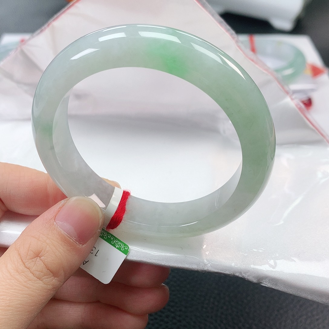 翡翠手镯未镶嵌55正