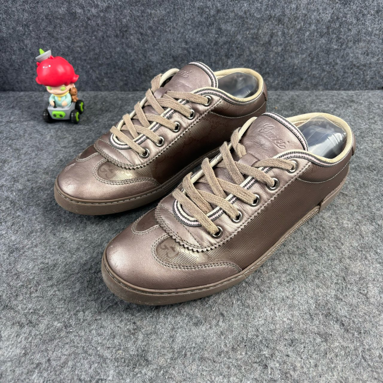 95新 GUCCI/古驰 经典满印休闲鞋 35.5码 YLP1637